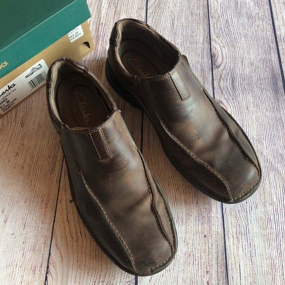 Clarks Brown Nubuck Pickett Lightweight Leather